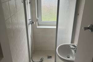 2 Zimmer Wohnung mit Balkon in Düsseldorf Unterrath  – Oldenburger Str. 5, 40468 Unterrath, Düsseldorf – Vorschaubild 2