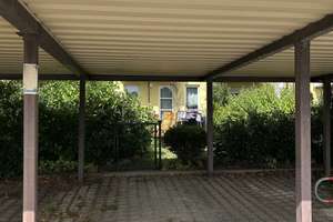 ** 1 Monat Kaltmietfrei * 3-Raum Maisonettenwohnung mit EBK, Carportstellplatz & Balkon**