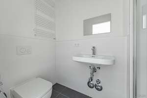 Neubau Kapitalanlage mit Top-Renditepotenzial: 1-Zimmer-Apartment – möbliert, modern in Augsburg! – Die vollständige Adresse der Immobilie erhältst du vom Anbieter., 86156 Kriegshaber, Augsburg – Vorschaubild 4