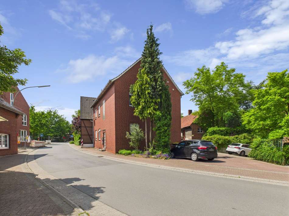 Straßenansicht