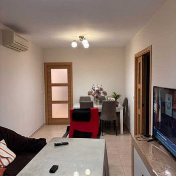 Drei-Zimmer-Wohnung OHNE AUFZUG im Zentrum von Coín