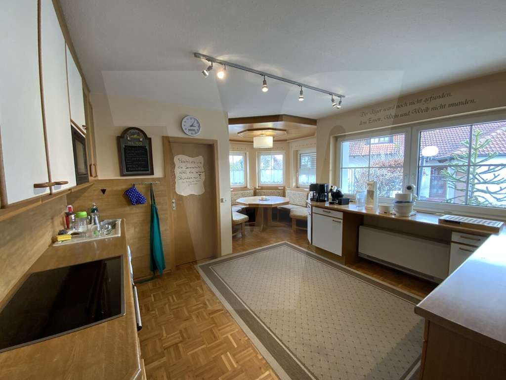 Immobilie in Kirchheim am Ries - Großzügiges Wohnhaus in Dirgenheim - idyllisch leben im ehemaligen Jagdhaus - Bild 3