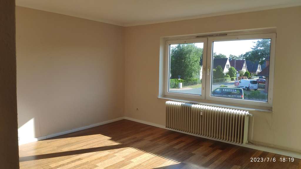 Immobilie in Bornhöved - Eigentumswohnung  Kreis  Segeberg   3 Zimmer 68m2   5% Rendite - Bild 0
