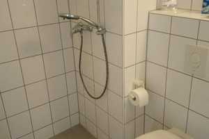 Schöne, teilmöblierte Studentenwohnung mit Pantryküche – Friedenstraße 12b, 93053 Regensburg – Vorschaubild 5