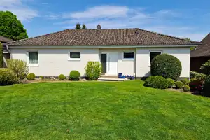 Charmantes 5-Zimmer-Haus mit großem Garten – Harburg (Kreis) – Vorschaubild 9