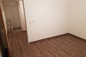 Charmante 2-Zimmer-Maisonettewohnung mit Stellplatz in Köln-Neuehrenfeld – 50825 Neuehrenfeld, Köln – Vorschaubild 5