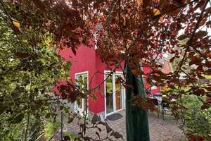 BEZUGSFREI ZUM 01.09.2026 | Gemütliche 50 m² Erdgeschosswohnung im Einfamilienhaus