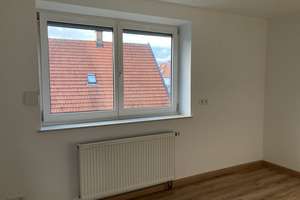  3,5-Zimmer-Wohnung mit Balkon – Die vollständige Adresse der Immobilie erhältst du vom Anbieter., 84061 Ergoldsbach – Vorschaubild 2