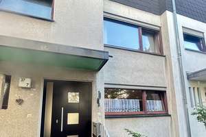 Reihenhaus 157 m²/ Wohnfläche, in Frankfurt-Niederrad mit Garten, Terrasse, Balkon, Loggia, Kamin – 60528 Niederrad, Frankfurt am Main – Vorschaubild 6