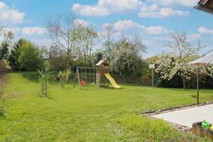 Großzügiges Einfamilienhaus mit Gartenparadies für die perfekte Familienidylle in Gemmingen – Die vollständige Adresse der Immobilie erhältst du vom Anbieter., 75050 Gemmingen – Vorschaubild 16