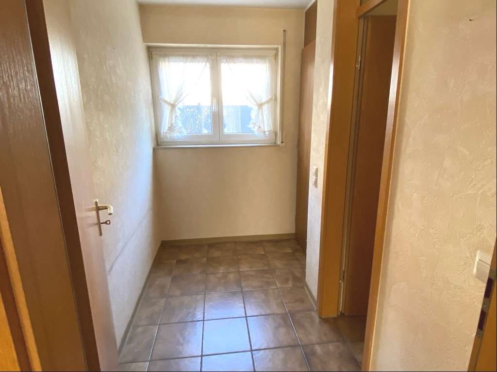 Immobilie in Wendlingen am Neckar - Schönes Stadthaus mit viel Platz für die Familie - Bild 3