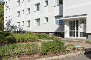 Vermietete 4-Zimmerwohnung mit Energieeffizienzklasse B, Balkon und Wannenbad – Lützelsteiner Weg 18, 14195 Dahlem, Berlin – Vorschaubild 9