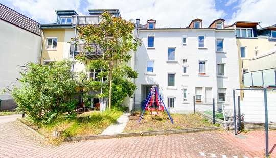 Bild von Provisionsfrei vom Eigentümer - Mehrfamilienhaus mit 10 Wohneinheiten und 8 Stellplätzen