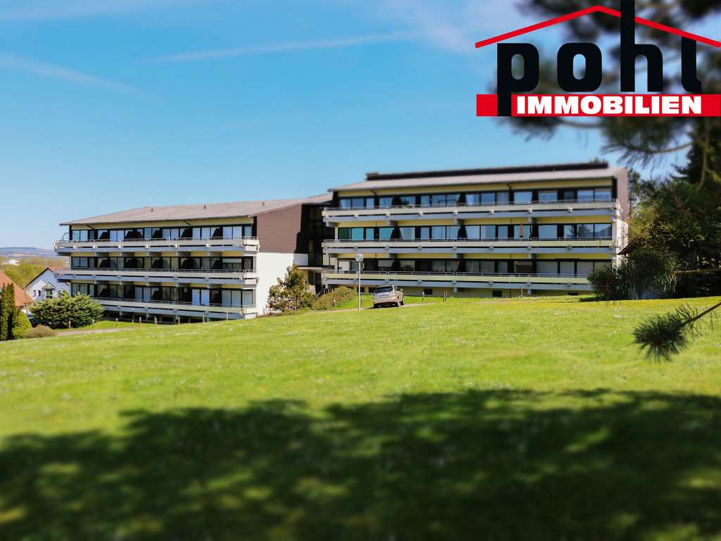 Immobilie in Bad Rodach - Sonniges 1-Zimmer Appartement! Großzügiger Westbalkon mit herrlichem Blick! Gut vermietet! - Bild 0