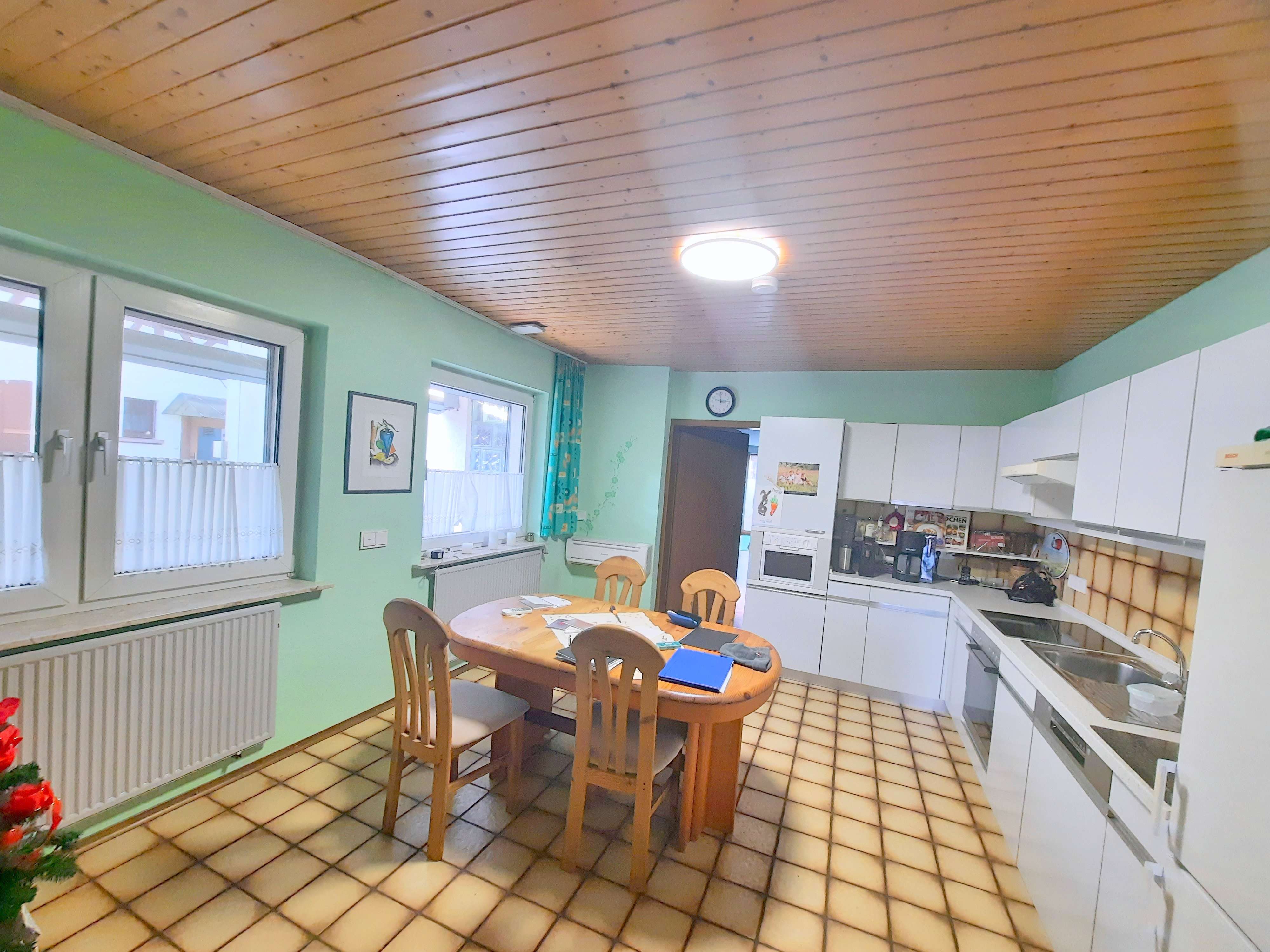 Immobilie in Wörth am Rhein - Großes Zweifamilienhaus mit tollem Gartengrundstück - Bild 4