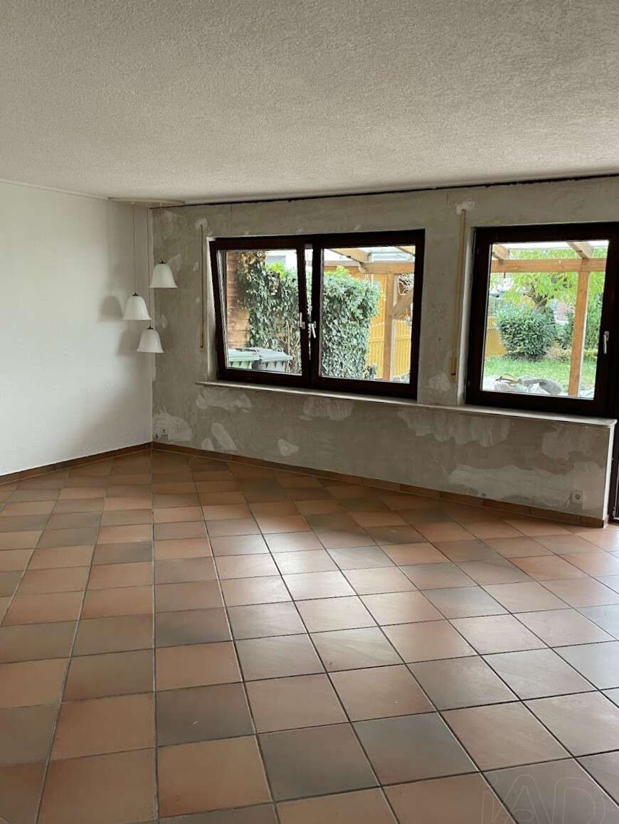 Immobilie in Neuhausen - Reihenendhaus in ruhiger Wohnlage , perfekt für die Familie - Bild 1