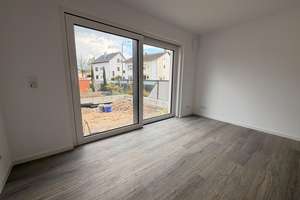 Doppelhaushälfte Erdgeschosswohnung kernsaniert mit Garten und Garage – Die vollständige Adresse der Immobilie erhältst du vom Anbieter., 67354 Römerberg – Vorschaubild 4
