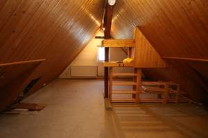 Zweifamilienhaus mit großzügigem Grundstück und Entwicklungspotential in Frankfurt-Harheim – 60437 Harheim, Frankfurt am Main – Vorschaubild 27