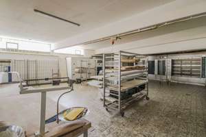 Nutzungsoptionen: Ladengeschäft, 3 Wohnungen u. 3 Apartments im Herzen der Kurstadt Königsfeld – Die vollständige Adresse der Immobilie erhältst du vom Anbieter., 78126 Königsfeld im Schwarzwald – Vorschaubild 7