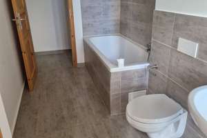Schöne 2-Raumwohnung mit Eichenparkett und EBK – Stendaler Straße 2, 39106 Alte Neustadt, Magdeburg – Vorschaubild 2
