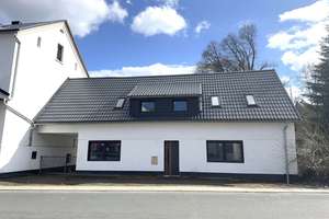 Kapitalanlage mit Potenzial: Mehrfamilienhaus mit Entwicklungschancen in Dillenburg – Die vollständige Adresse der Immobilie erhältst du vom Anbieter., 35688 Dillenburg – Vorschaubild 2