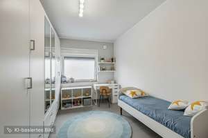 Frisch saniert: Besonderer Bungalow mit über 4 Meter hohen Decken. – Die vollständige Adresse der Immobilie erhältst du vom Anbieter., 24558 Henstedt-Ulzburg – Vorschaubild 16