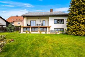 Großzügiges Einfamilienhaus mit reichlich Ausbaupotenzial & herrlichem Gartenparadies! – Die vollständige Adresse der Immobilie erhältst du vom Anbieter., 92421 Schwandorf – Vorschaubild 5