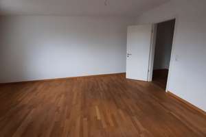 Geräumige 2-Zimmer-Wohnung mit Balkon in Erfurt – Schillerstraße 55, 99096 Löbervorstadt, Erfurt – Vorschaubild 5