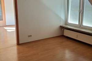 Gepflegte 3-Zimmer-Dachgeschosswohnung mit EBK in Münster-Sarmsheim – Saarstr. 12, 55424 Münster-Sarmsheim – Vorschaubild 3