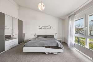 4,5-Zimmer-Reihenendhaus mit Garten, Garage, Carport & Balkonkraftwerk in bester Lage in Biberach – Die vollständige Adresse der Immobilie erhältst du vom Anbieter., 74078 Biberach, Heilbronn – Vorschaubild 11