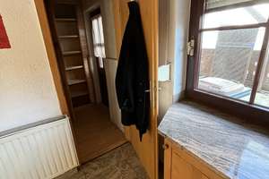 In schöner Ortsrand-/ Aussichtslage: Gepfl. EFH, u. a. mit Wintergarten, Kaminofen, Fußbodenheizung – Alte Weinstraße 33, 98554 Benshausen – Vorschaubild 31