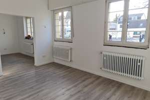 Teilsanierter Altbau (1938) in Köln (Rheinnähe)