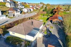 Großzügiger Bungalow, mit separatem Baugrundstück, Lagerhalle und Einliegerwohnung – Die vollständige Adresse der Immobilie erhältst du vom Anbieter., 94099 Ruhstorf an der Rott – Vorschaubild 2
