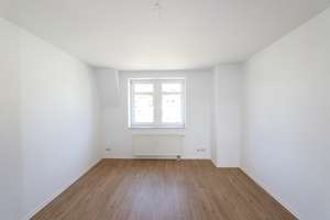 ERSTBEZUG - 5 RÄUME - 2 BALKONE - EBERSDORF – Huttenstraße 11, 9131 Ebersdorf, Chemnitz – Vorschaubild 7