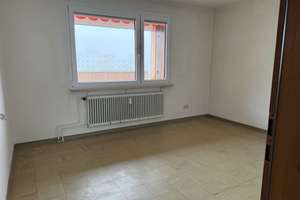Ruhig gelegene 4-Zimmer ETW im 5. Stock mit Fahrstuhl direkt unterm sanierten Dach – Die vollständige Adresse der Immobilie erhältst du vom Anbieter., 24109 Mettenhof, Kiel – Vorschaubild 19