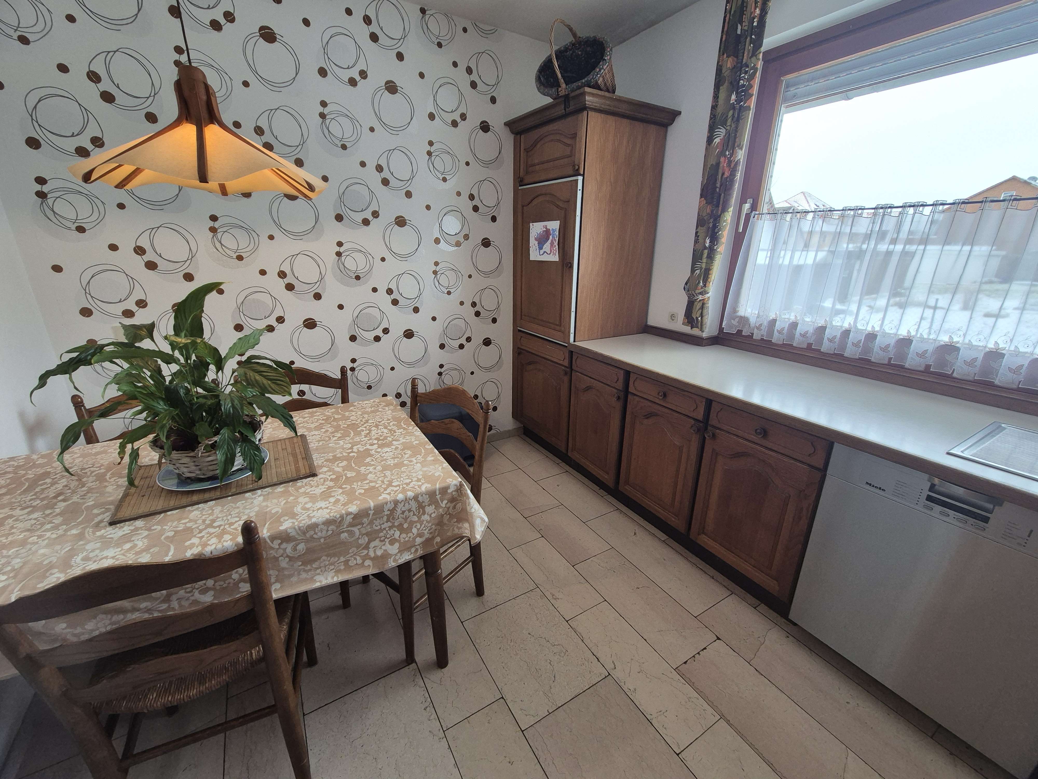 Immobilie in Giesen - Großzügiger Winkelbungalow mit Garage und Einliegerpotenzial in ruhiger Lage von Giesen-Hasede - Bild 9