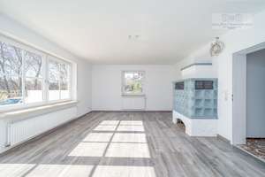 Charmanter, sanierter Bungalow in idyllischer Lage von Windach – sofort bezugsfrei! – Die vollständige Adresse der Immobilie erhältst du vom Anbieter., 86949 Windach – Vorschaubild 2