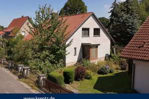 Wohnen am Wald – Haus mit großem Grundstück und Entwicklungsmöglichkeiten