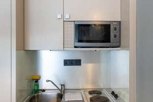 Welc(H)ome® by RIDA FLATS – D’dorf City! Charmant + Top Lage! Aufzug • Balkon • AC • Löffelfertig – Die vollständige Adresse der Immobilie erhältst du vom Anbieter., 40210 Stadtmitte, Düsseldorf – Vorschaubild 13