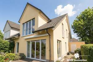 BERK Immobilien – Licht, Ruhe & Weitblick: Ihr neues Zuhause in bester Lage von Haibach – Die vollständige Adresse der Immobilie erhältst du vom Anbieter., 63808 Haibach – Vorschaubild 3