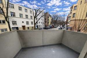 Renovierte & helle 2-Zimmerwohnung mit Balkon und Fahrstuhl in der Mitte Wiesbadens! – Yorckstrasse 24, 65185 Westend / Bleichstraße, Wiesbaden – Vorschaubild 3