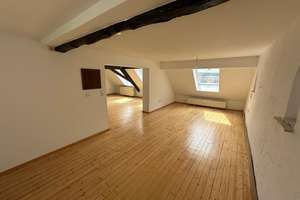 Großzügig geschnittene, lichtdurchflutete Dachgeschosswohnung – Die vollständige Adresse der Immobilie erhältst du vom Anbieter., 66131 Ensheim, Saarbrücken – Vorschaubild 3