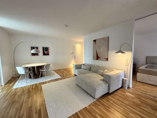 Wohnen in der Hafenstadt - 2,5 Zimmer Wohnung mit Loggia