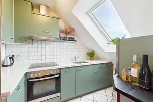 Unten das Leben, oben die Ruhe – Maisonette-Wohnung zwischen Stadt und Grün – Die vollständige Adresse der Immobilie erhältst du vom Anbieter., 70599 Plieningen (Ortsteil), Stuttgart – Vorschaubild 7