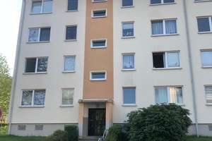 Gemütliche 2-Raum Wohnung mit Einbauküche, Balkon und Stellplatz – Talstraße 36, 9117 Reichenbrand, Chemnitz – Vorschaubild 3