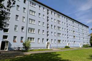 Familienfreundliche 3-Raum-Wohnung mit Balkon sucht nette Mieter – 4249 Großzschocher, Leipzig – Vorschaubild 2