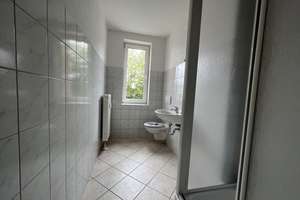 +++  WG-taugliche 2-Zimmer-Wohnung  mit Dusche  +++ – Clausstraße 106, 9126 Lutherviertel, Chemnitz – Vorschaubild 3