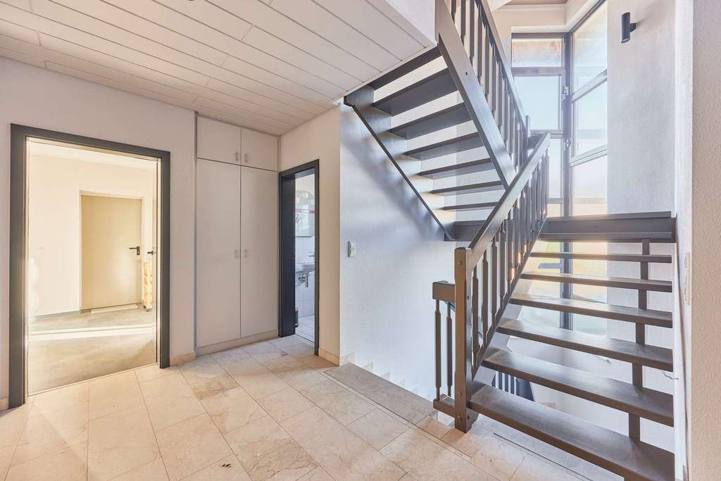 Immobilie in Dannstadt-Schauernheim - Ein Zuhause zum Ankommen: Familienidylle mit grünem Gartenparadies und Einliegerwohnung - Bild 2