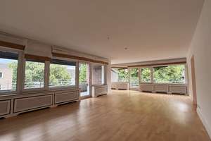 Großzügiges Wohnen auf 168 m² in bester Lage – mit 4 Balkonen und Einzelgarage