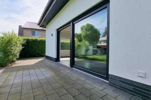 Neubaukomfort ohne Bauzeit: Bungalow mit PV-Anlage und Wärmepumpe zentral in Verl! – Die vollständige Adresse der Immobilie erhältst du vom Anbieter., 33415 Verl – Vorschaubild 7